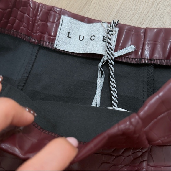 Luce Burgundy leather Croc-Embossed Skirt - Picture 2 of 5